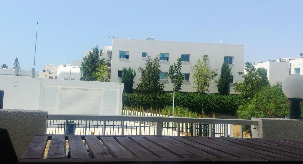 Anemomylos Guesthouse Paralimni Exterior photo