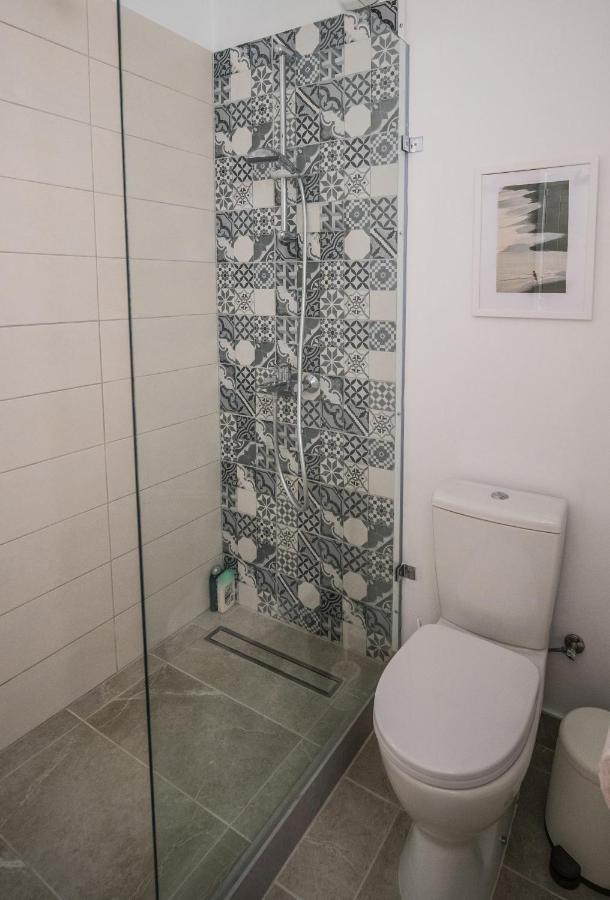 Anemomylos Guesthouse Paralimni Exterior photo